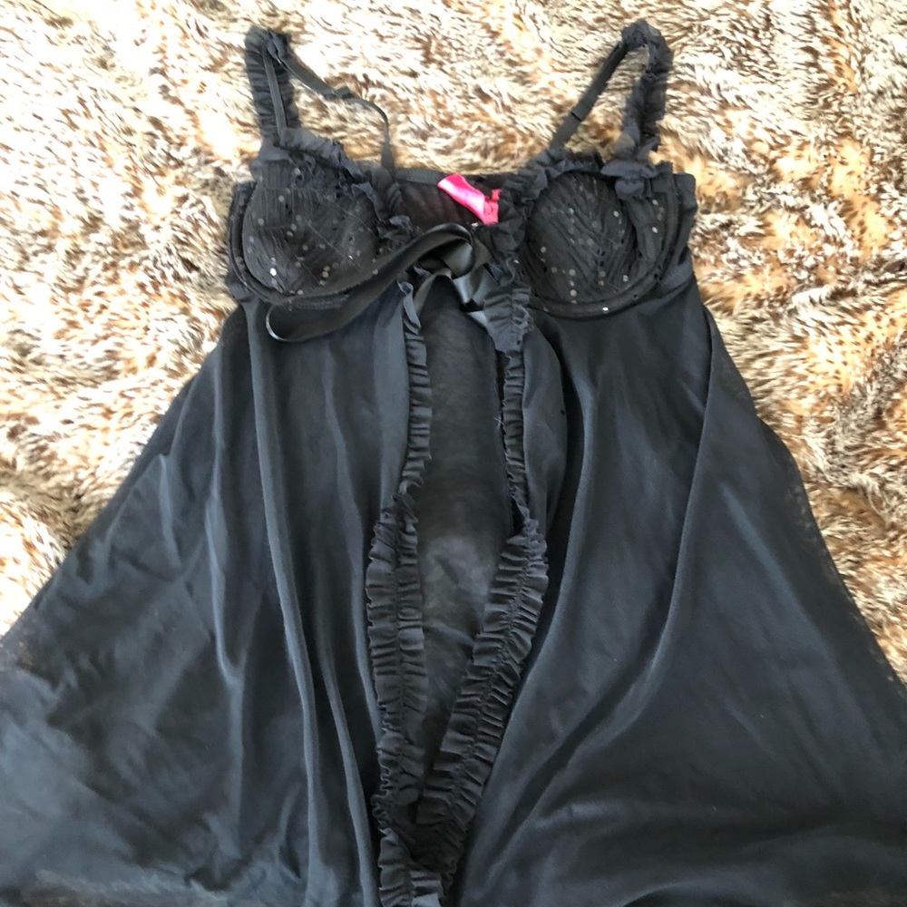VS very sexy little things 34C chemise